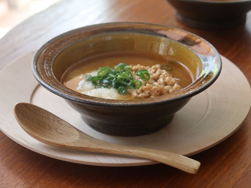 とろろ納豆のみそスープ